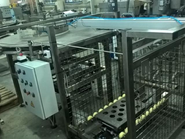 Комплекс загрузки и выгрузки тары из прямоугольных автоклавных корзин (с подвижным дном) в Выборге